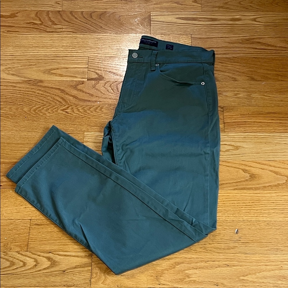 Lucky Brand 121 Slim Straight Green Chinos